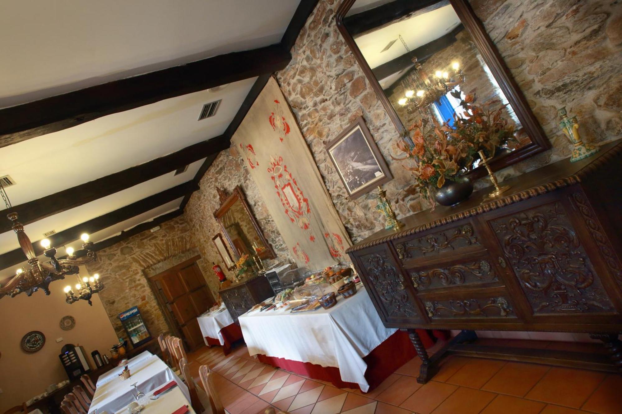 Hotel Monumento Pazo Do Castro O Barco de Valdeorras Eksteriør bilde