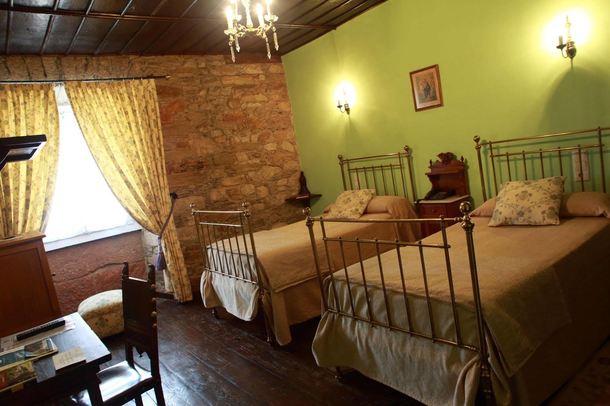 Hotel Monumento Pazo Do Castro O Barco de Valdeorras Eksteriør bilde